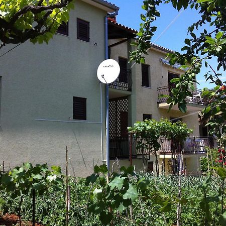 Apartments Boris Porec Exterior photo
